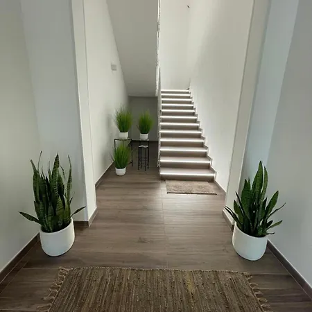 Apartment Ingrosso *