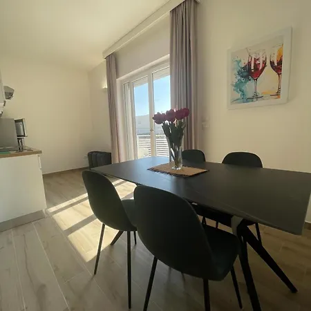 Apartment Ingrosso